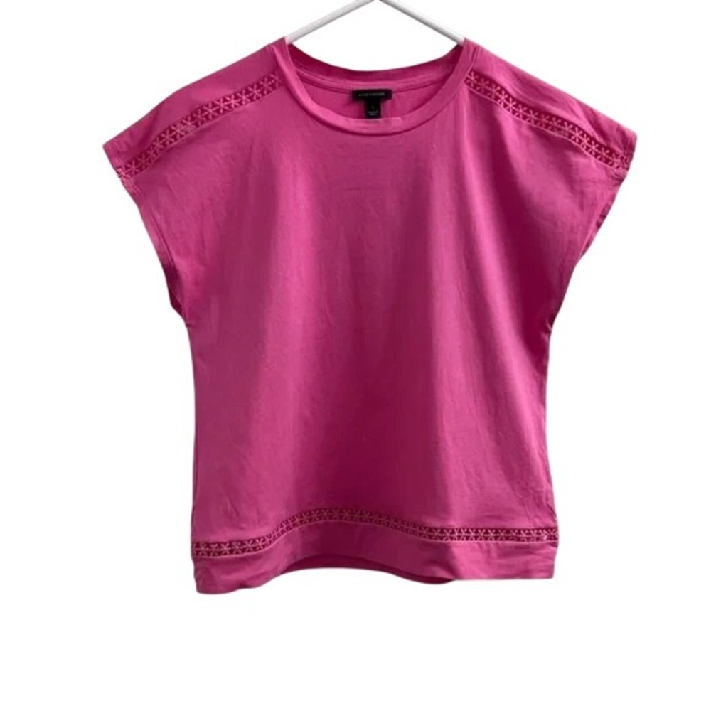 Ann Taylor Pink Cotton Cap Sleeve Top Floral Eyelet Crochet Trim Fuchsia L
